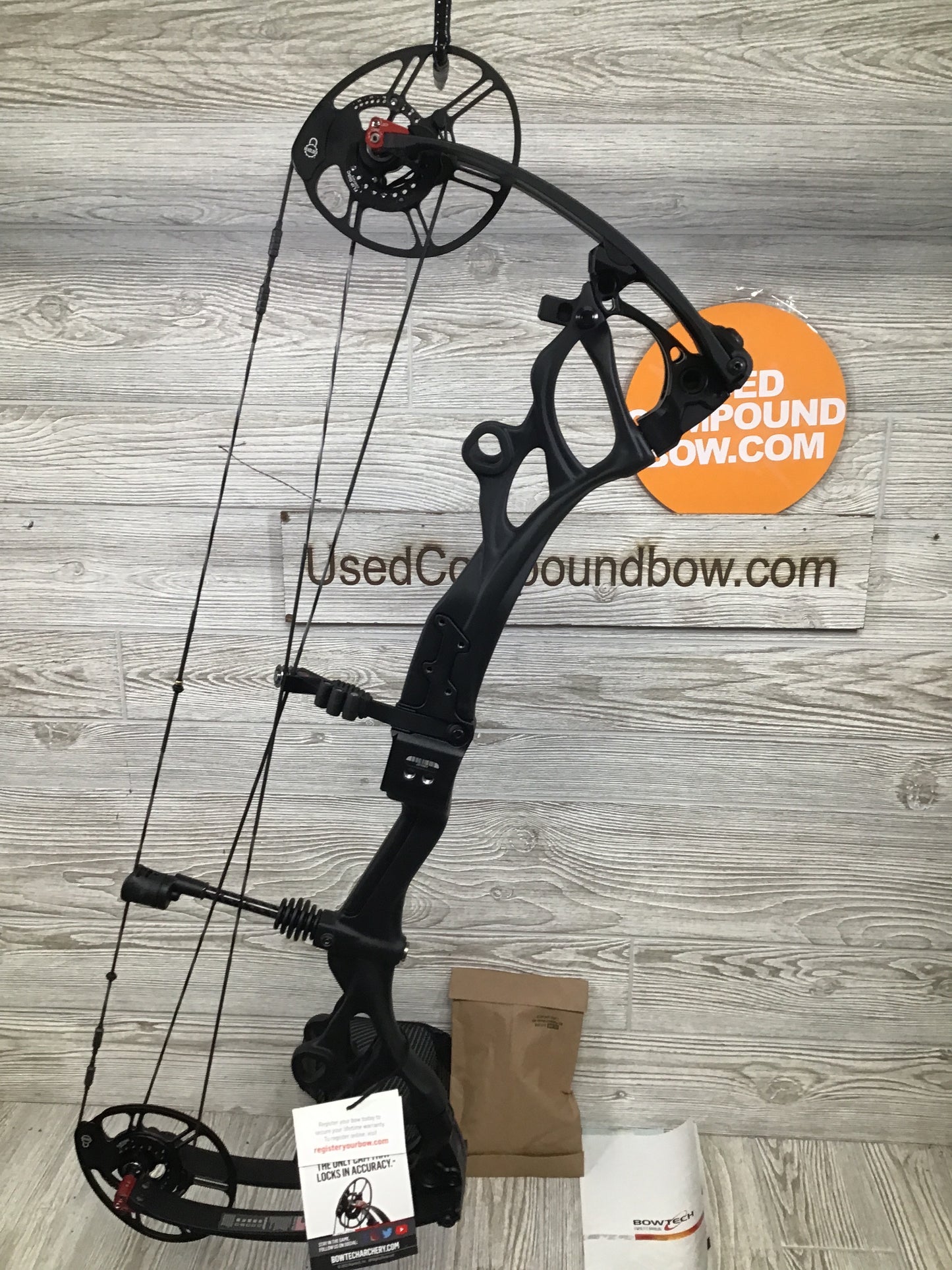 Bowtech Carbon One 60-70# Right Handed Black BRAND NEW W/WARRANTY