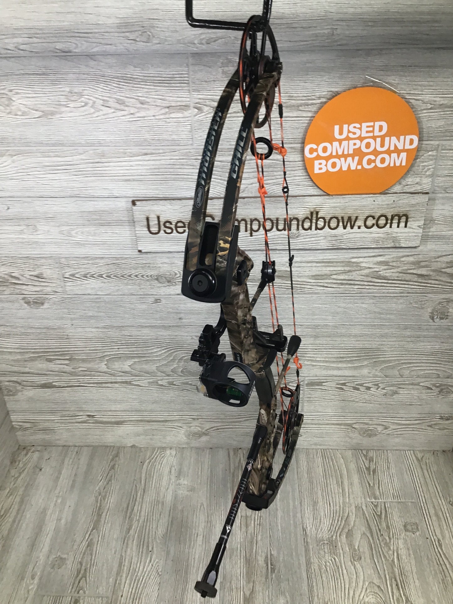 Used Mathews Chill 28/70 lost camo Package Right Handed
