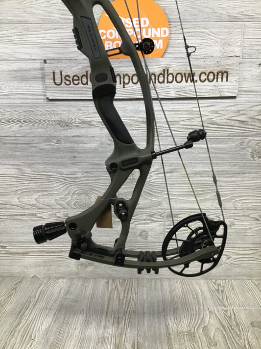 Used Hoyt RX-7 Right Hand 60-70# Wilderness 29"