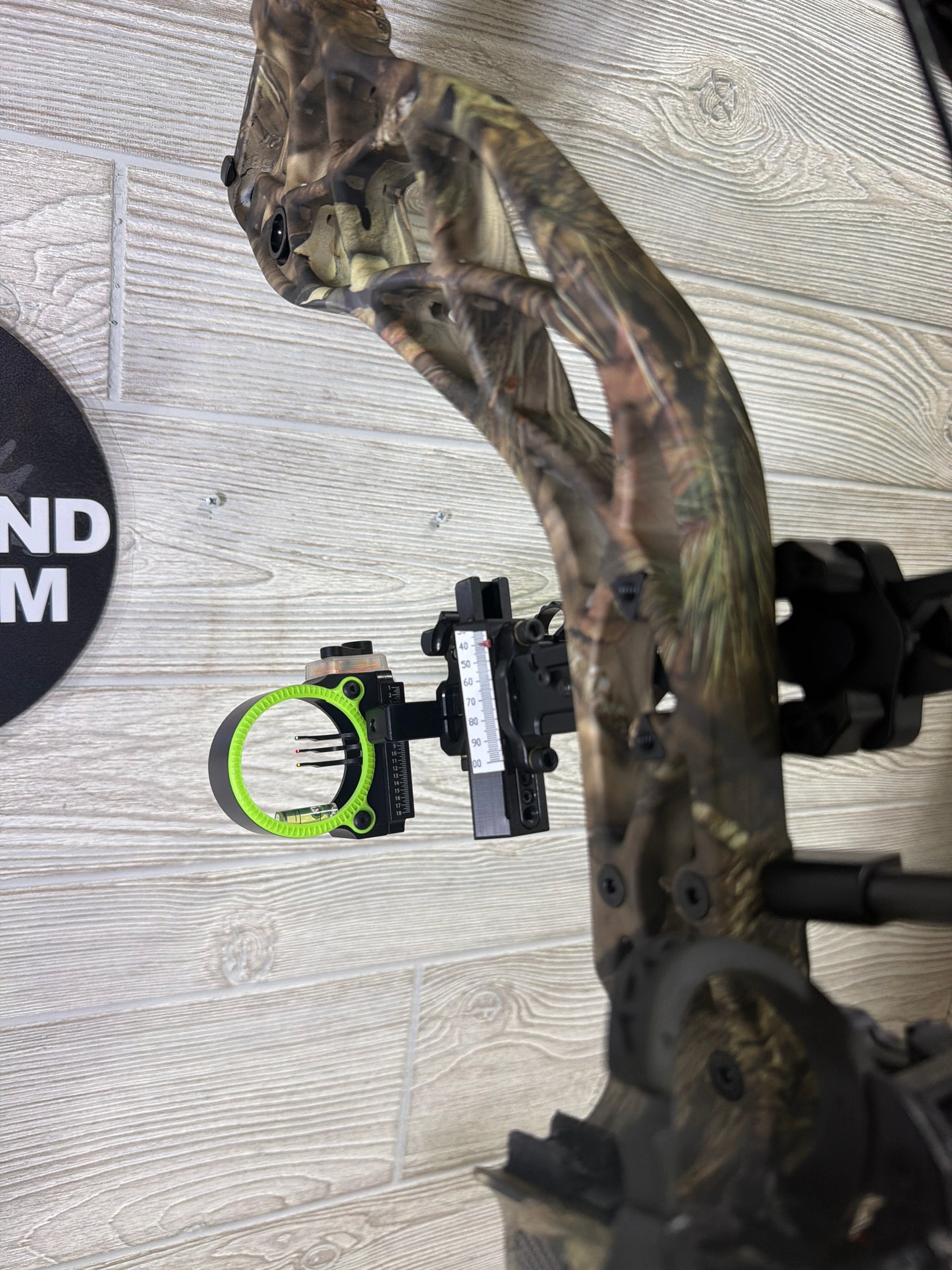 Bowtech Carbon Zion RH Camo Right Handed 60-70 25.5-30.5 PKG