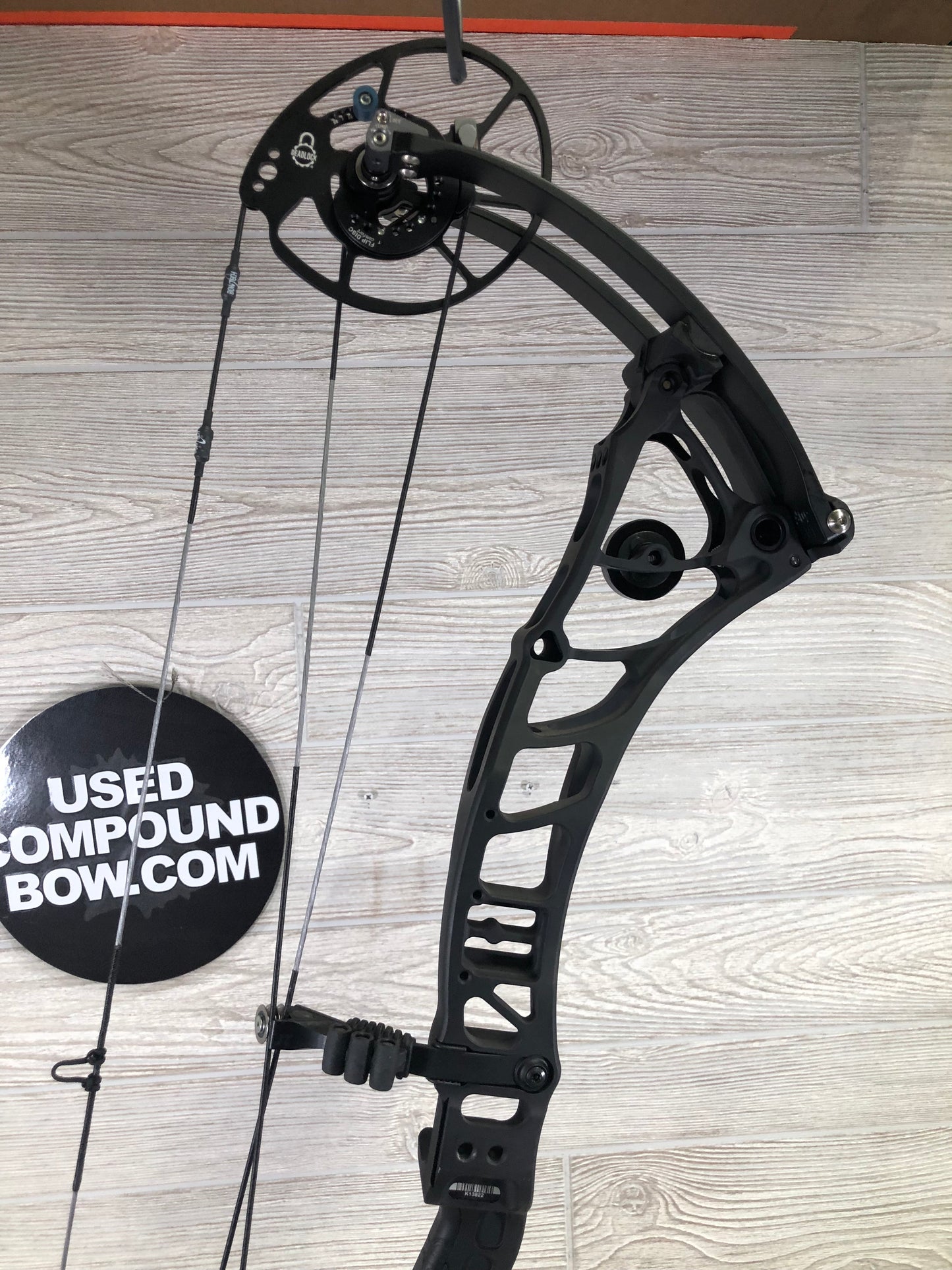 Used Bowtech Virtue Right Hand Black 60-70lb Bow