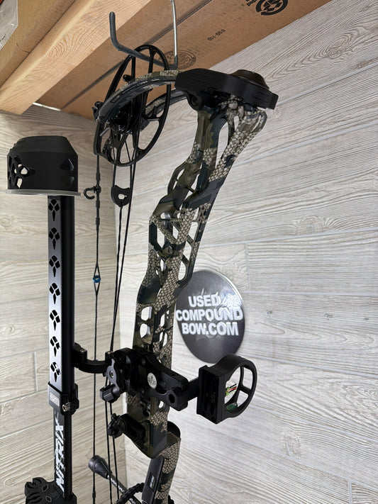 Used Mathews LIFT X 29.5 28.5" 70lb RH Kuiu Verde Package