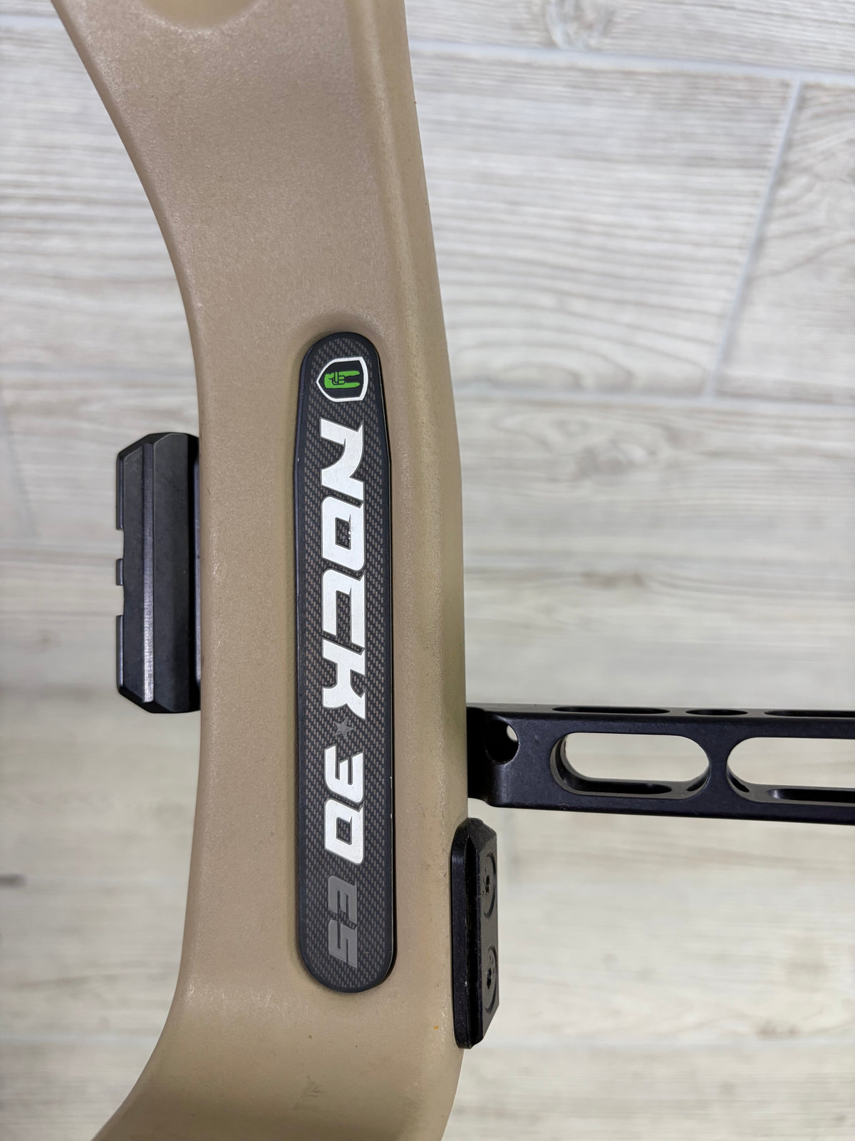 Used PSE Nock 30 ES Right Hand 70-80lb 27-31"