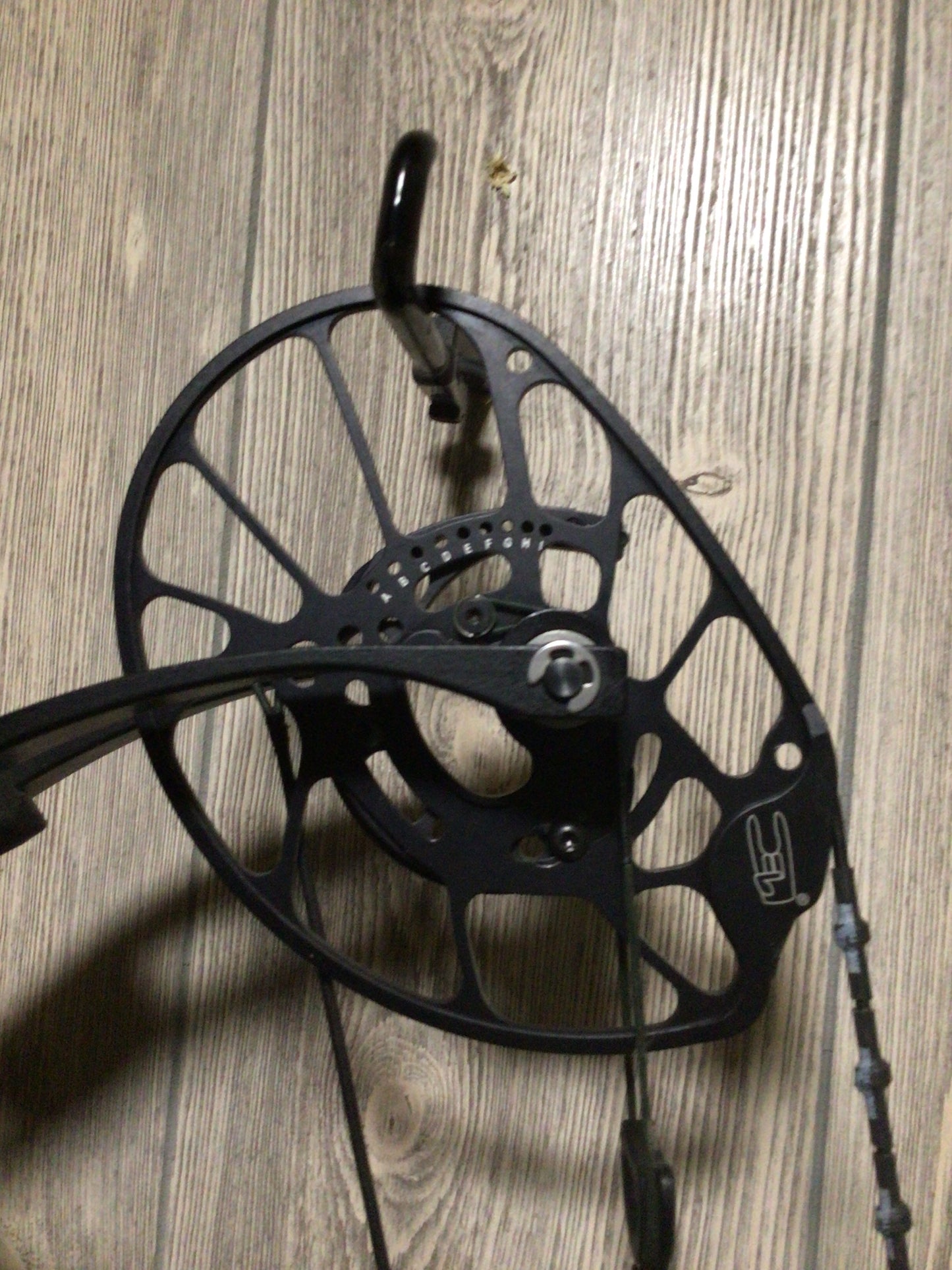 2024 PSE Carbon Levitate Right Hand EC2 Cam Nock On edition Green package