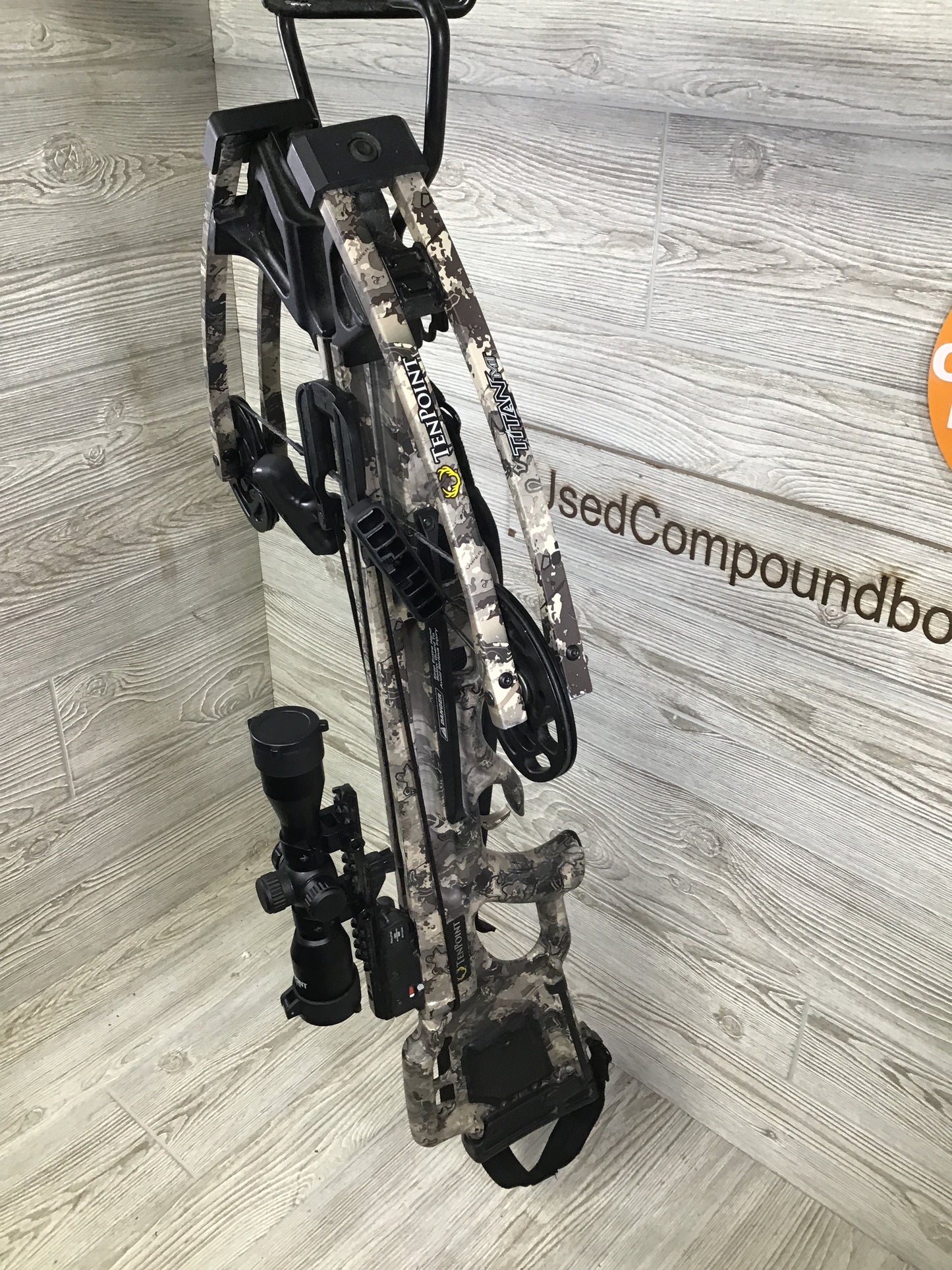 Used Tenpoint Titan M1 Crossbow
