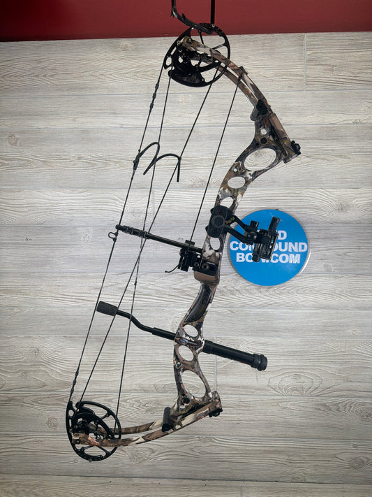 Used Strother Wrath SHO 28" 70lb Right Hand Camo Bow Pkg