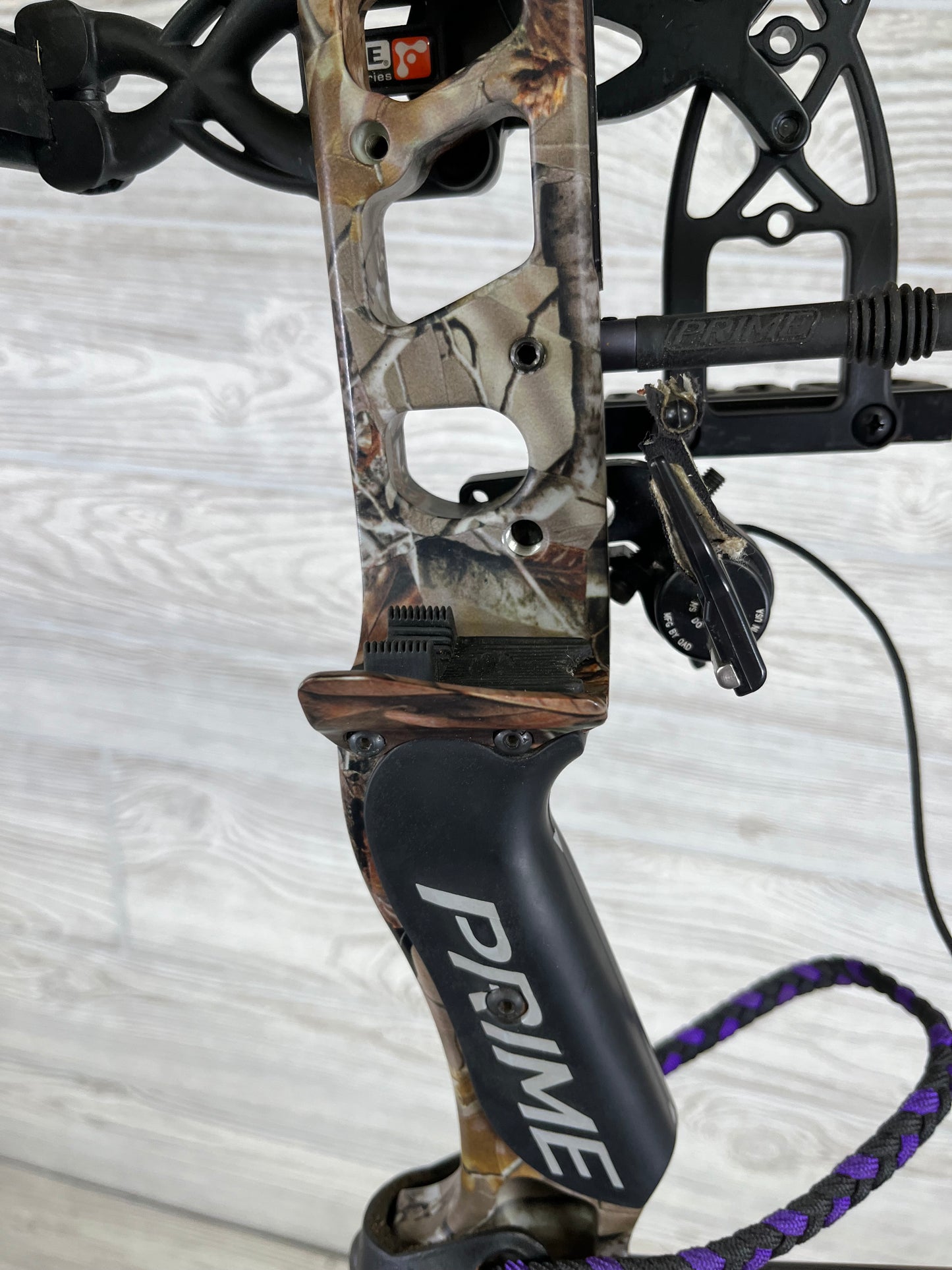 Used Prime Defy RH 29" 50-60# PKG