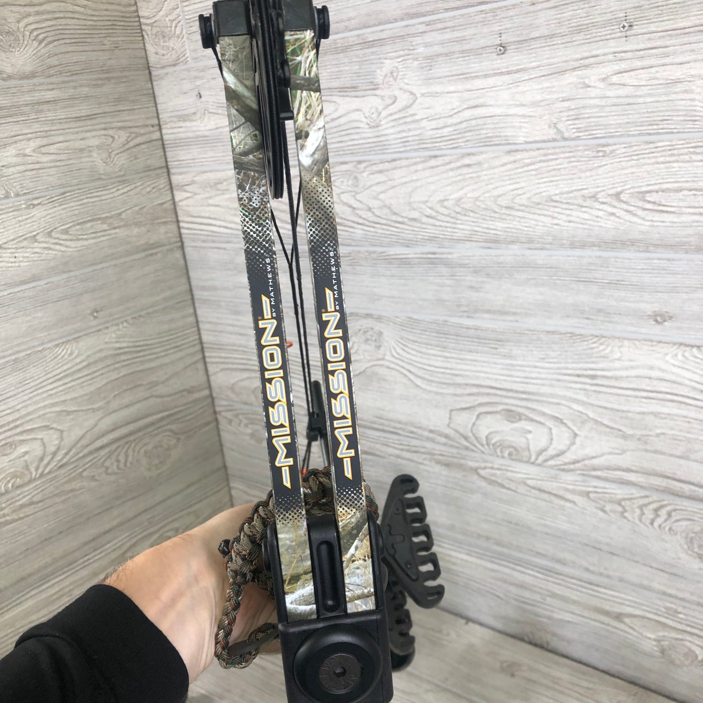 Mission Craze Right Handed Bow Pakage with trigger release