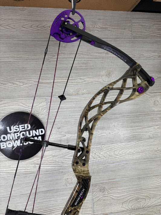 Used Bowtech Carbon Rose Left Handed Bow