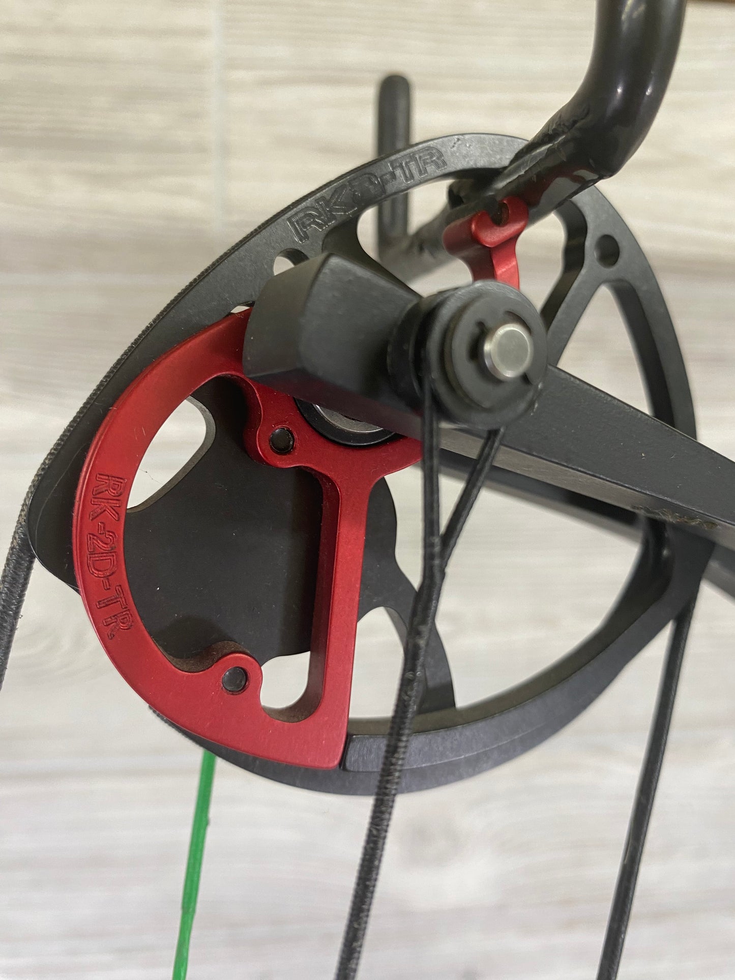 Used Hoyt Carbon Matrix #2 RKT 28.5" 60-70#