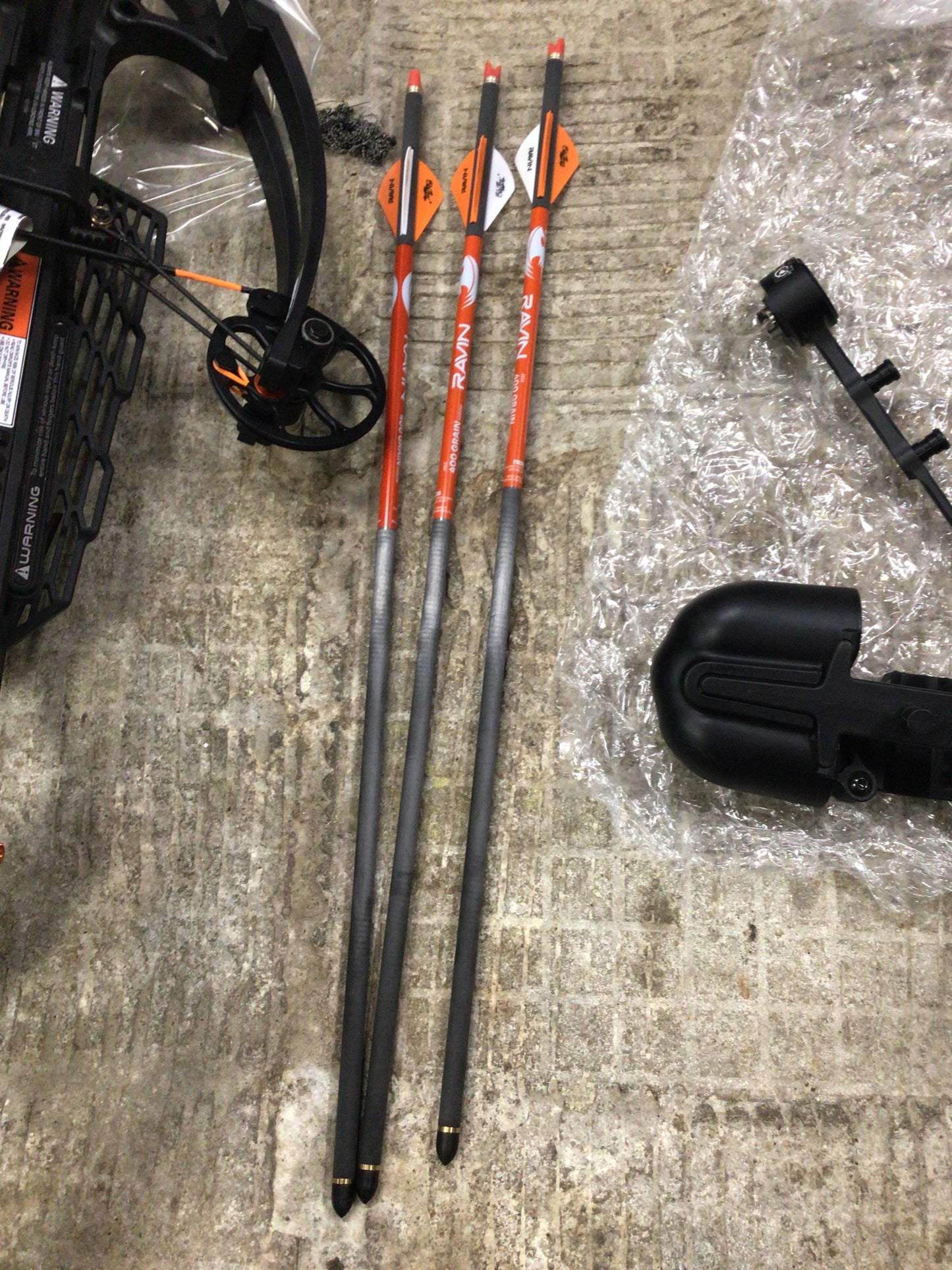 Used Ravin R5X Black Crossbow Package