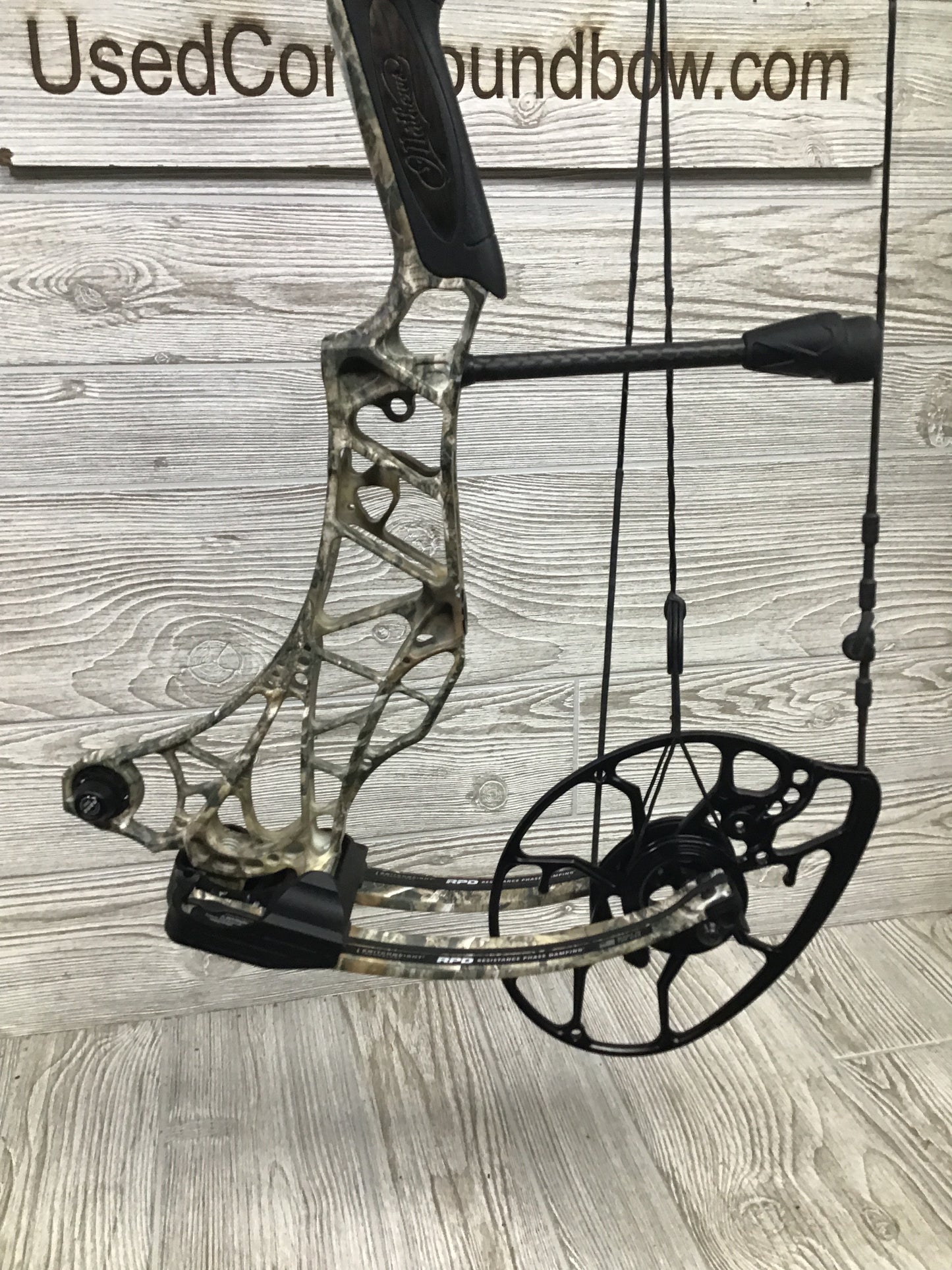 Used Mathews Lift 29.5 RH Realtree Edge