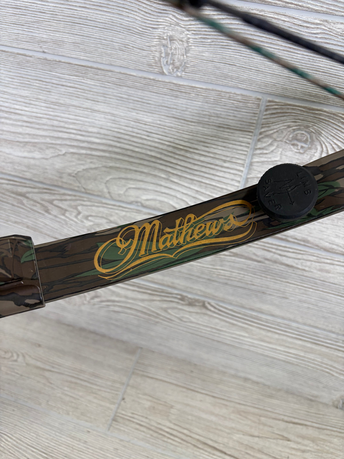 Used Mathews Solo Cam Z-Light Left Handed 60-70lb 26" Draw