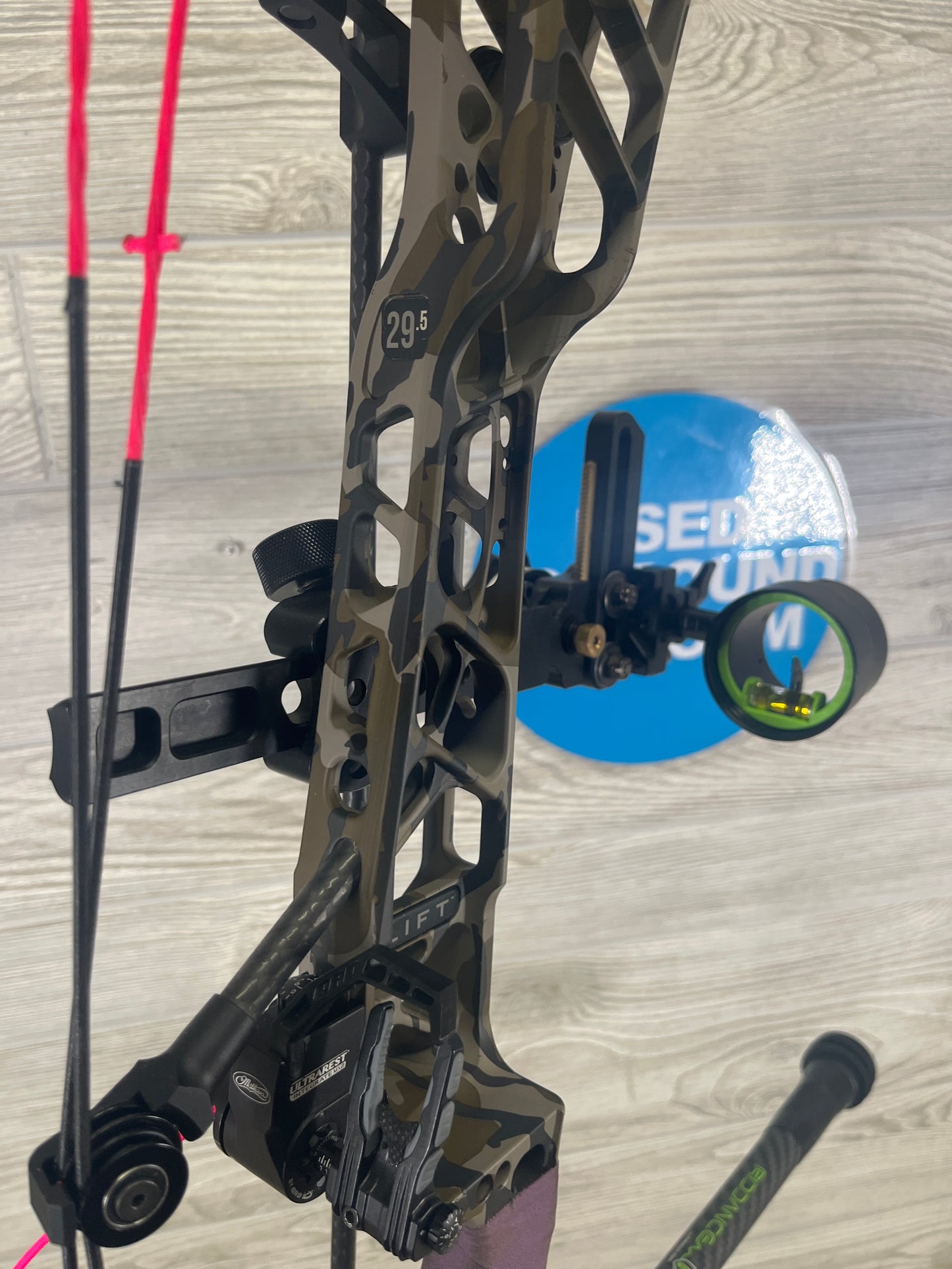 Mathews Lift 29.5 Left Handed Bow bottomlands package
