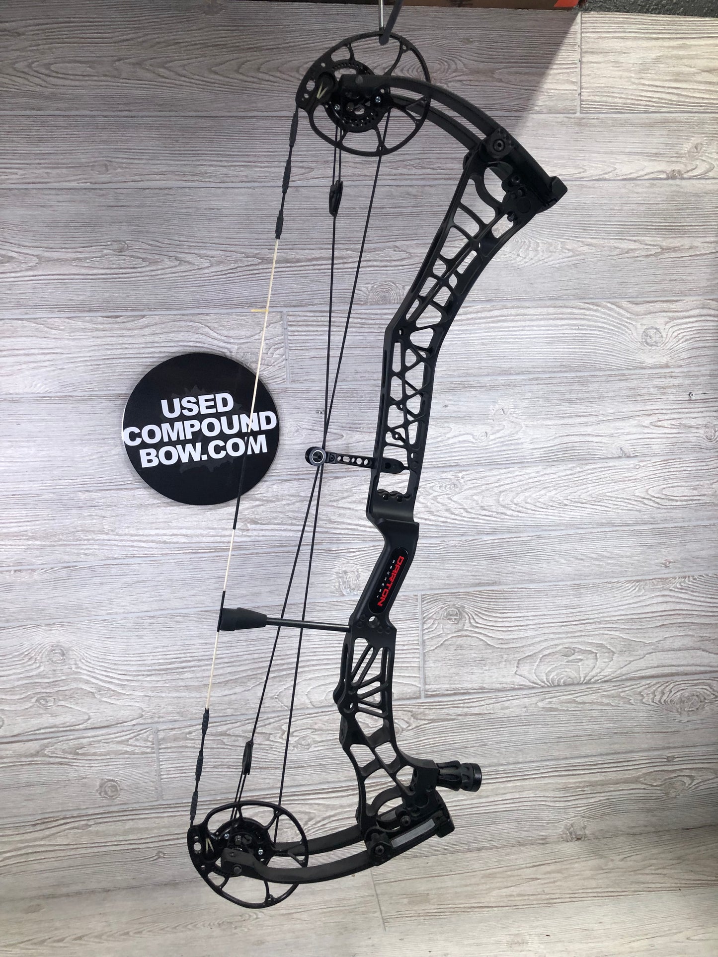 Darton Sequel 31 Left Handed 60-70lbs Black Bow