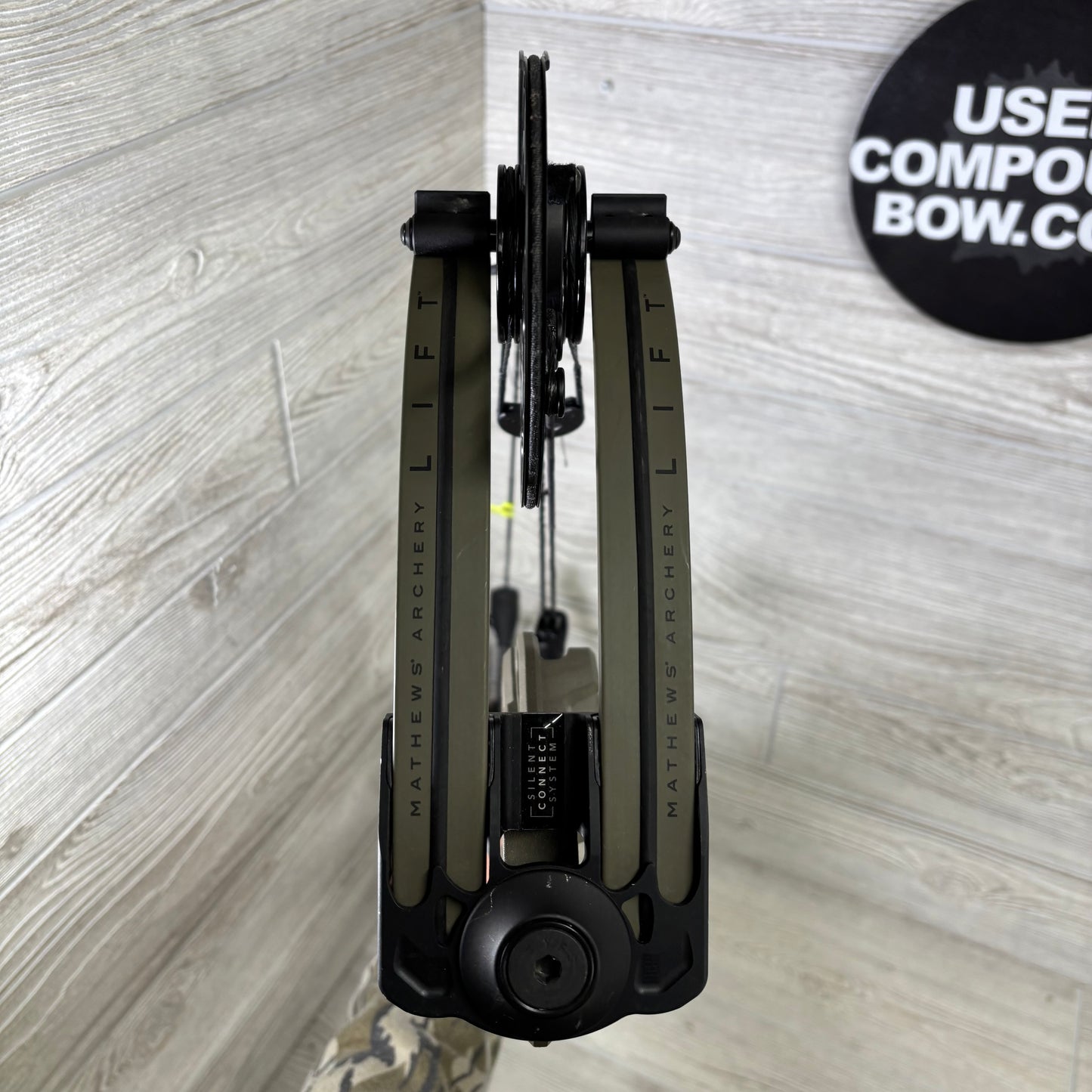 Used Mathews Lift 29.5 Green Ambush Left Handed