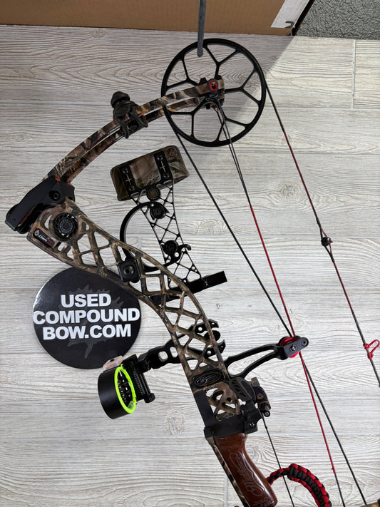 Used Mathews Creed 29" 60-70lb RH Bow Package