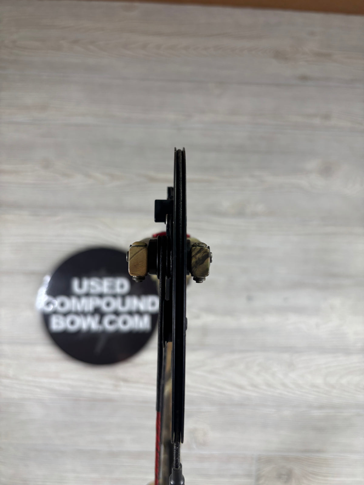 Bowtech Fuel Right Hand 18-30" 30-70lbs Camo