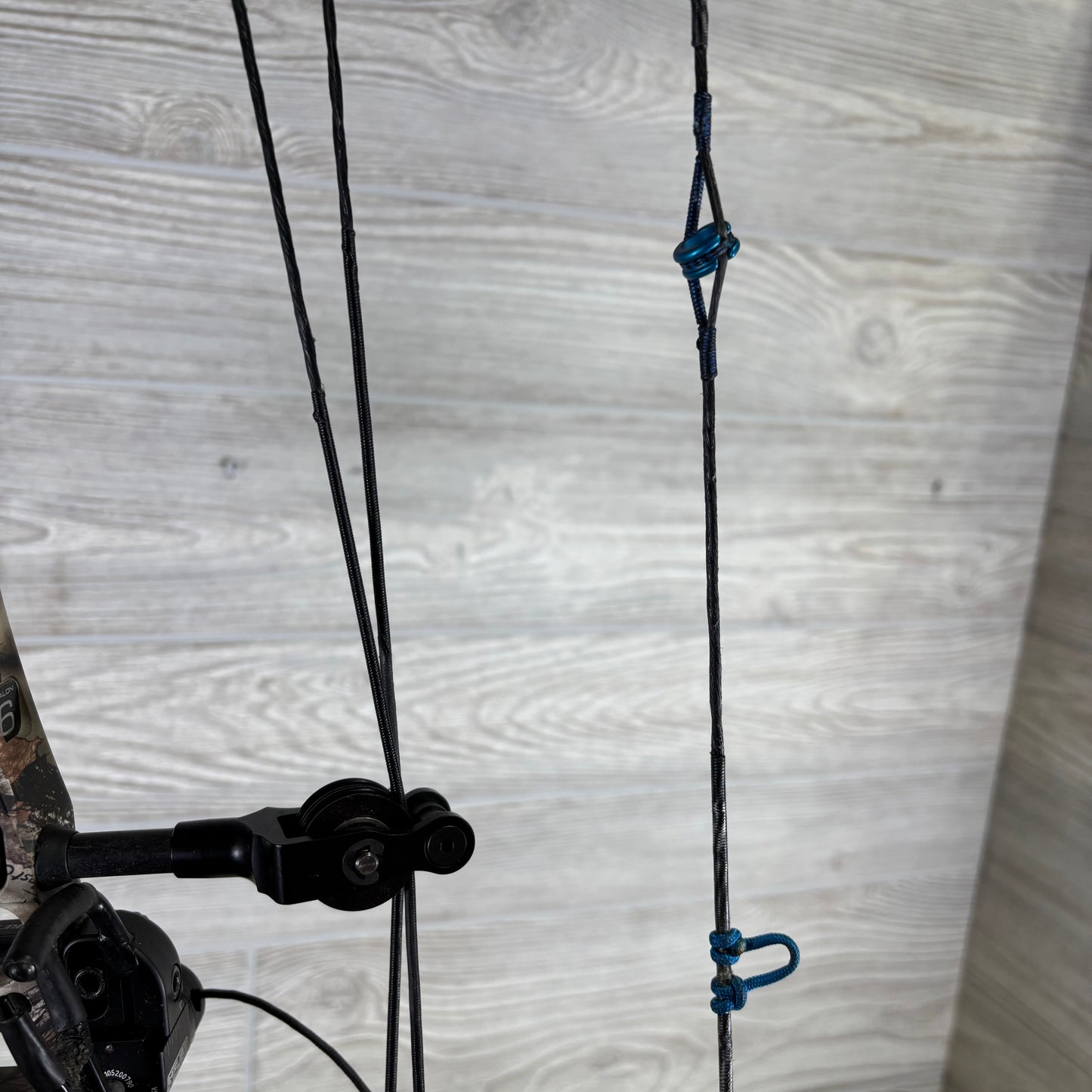 Used Mathews Halon 6 package Right Handed Camo 27.5"/70#