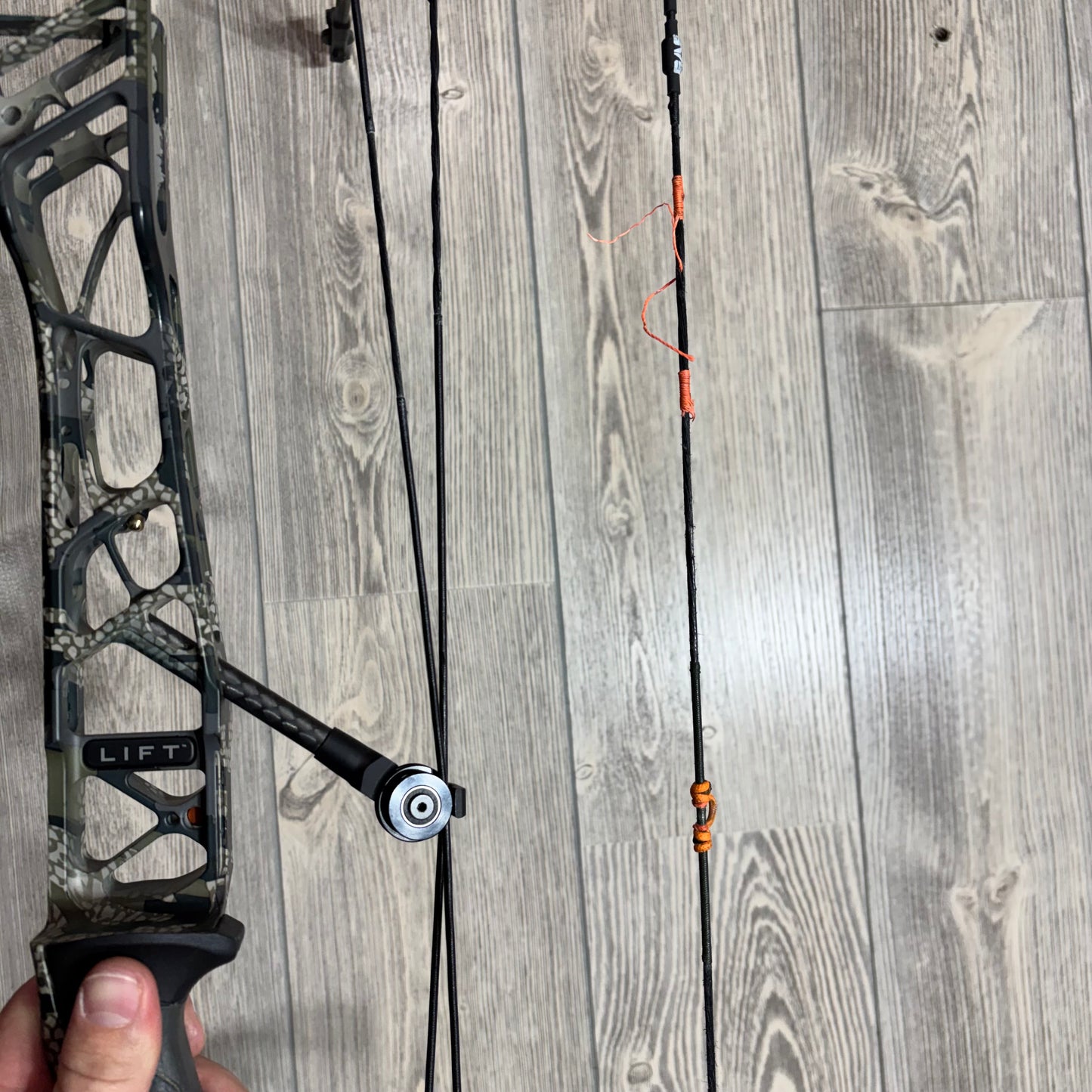 Used Mathews Lift X 29.5 Right Hand Kuiu with Back Bar Mount