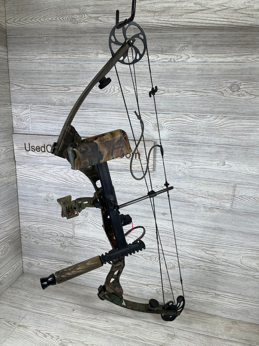 Used Mathews MQ1 30" 70lb Left Handed Bow