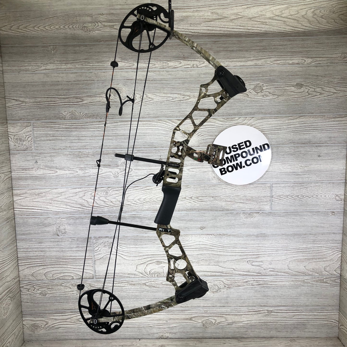 Mission Riot left handed youth/adjustable package.