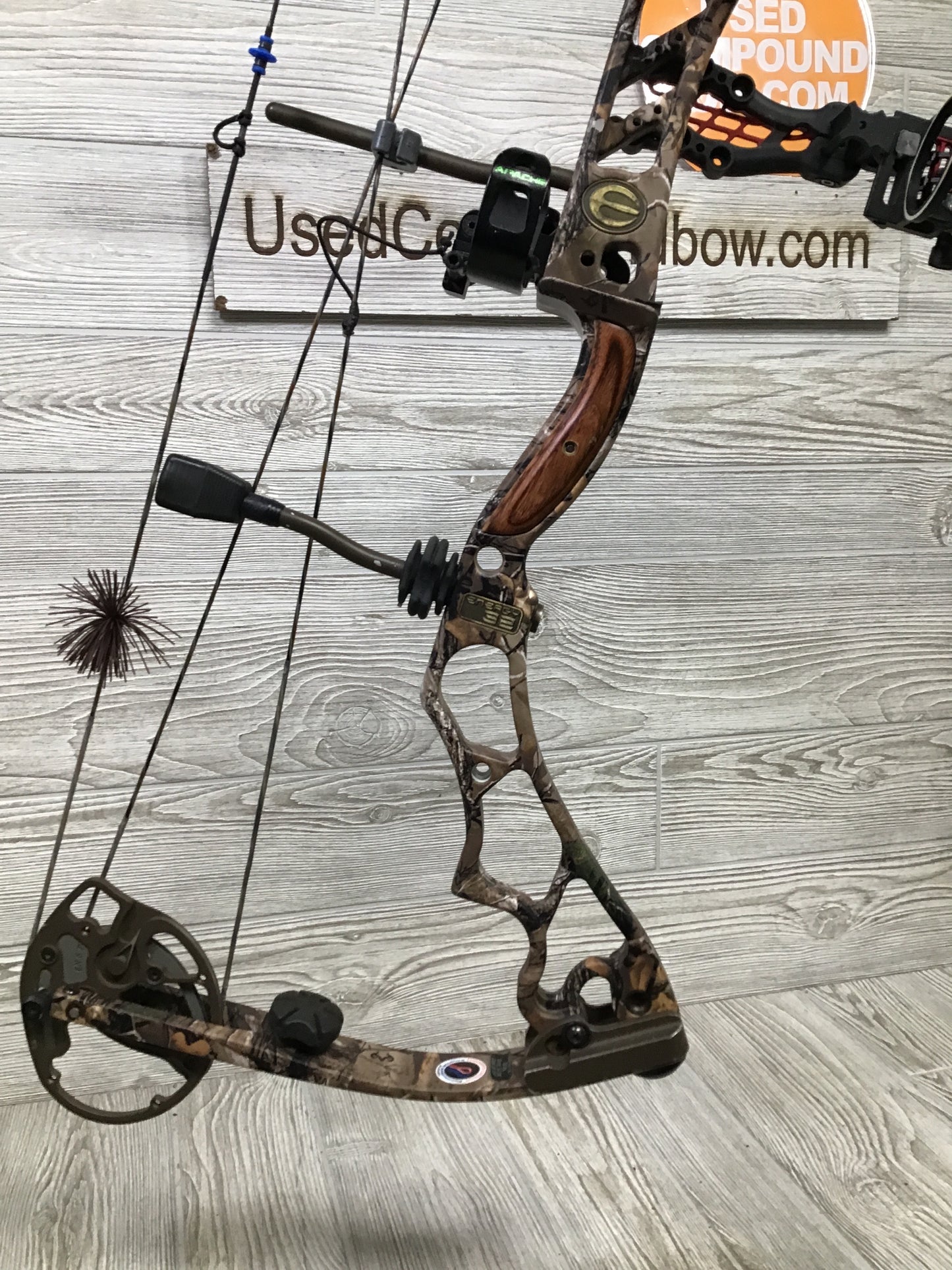 Elite Energy 32 60# Left Handed Package 27.5"