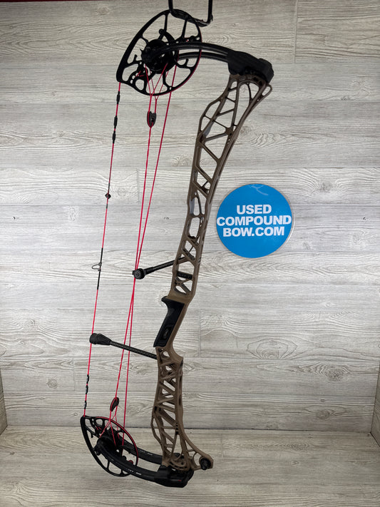Used Mathews Lift X 33 Earth with Black limbs LH