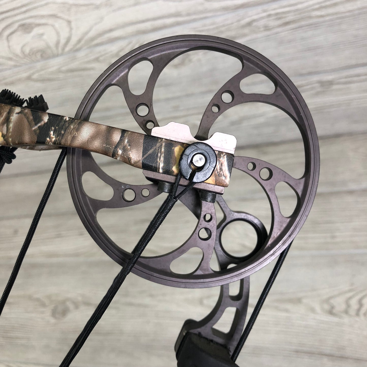 Mathews DXT right hand package 60-70# 27" DL