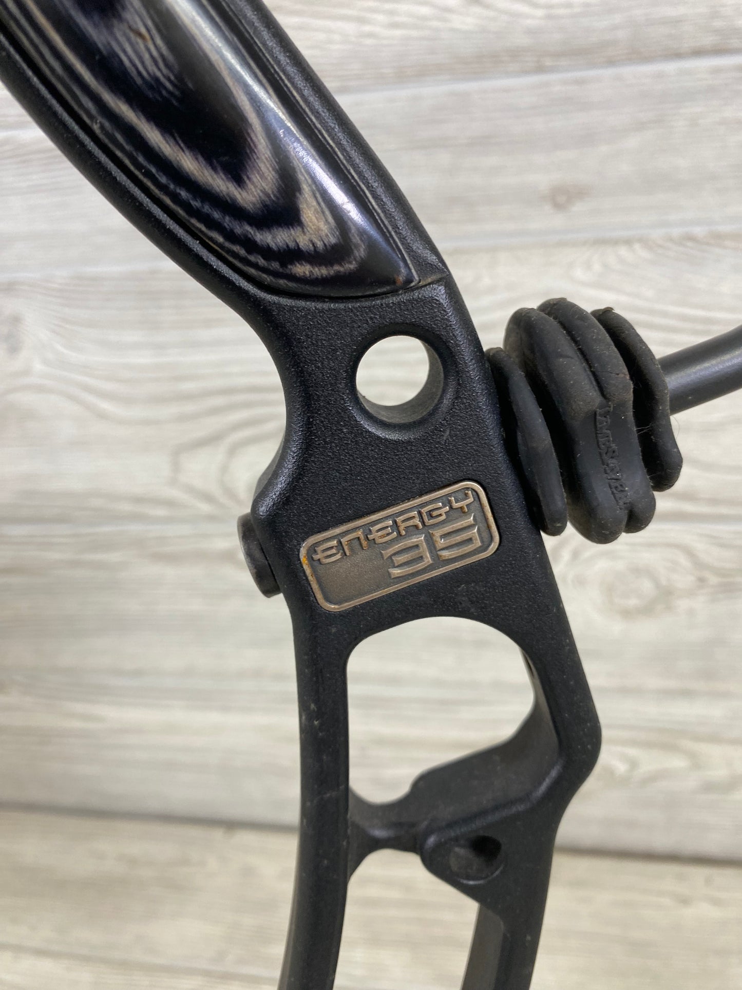Elite Energy 35 70# RIGHT Handed BOW ONLY 29.5"