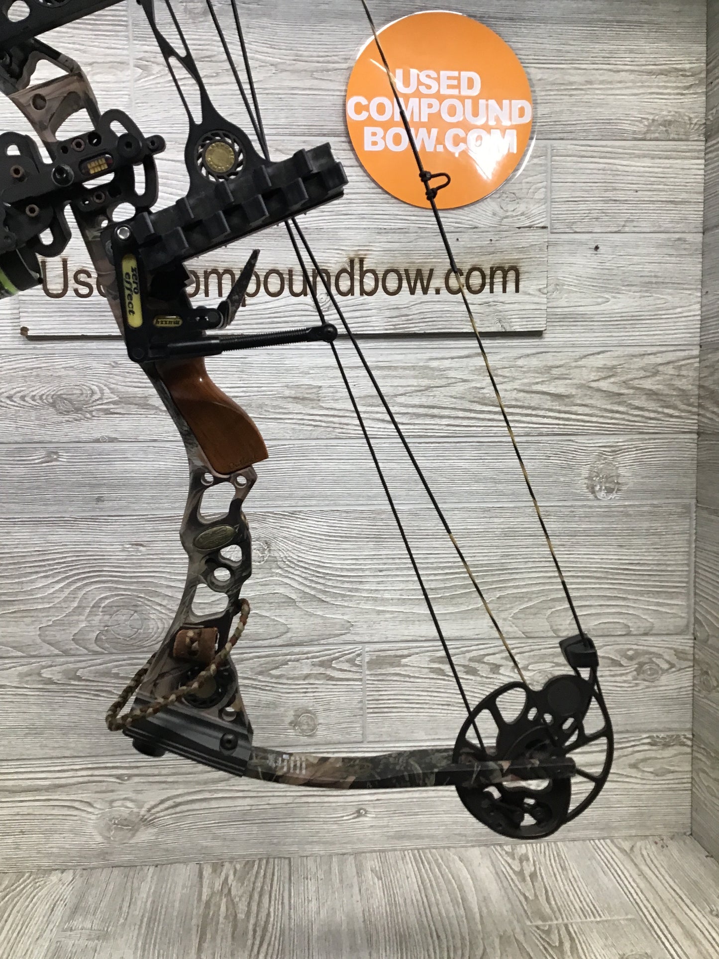 Mathews Outback 30" 60lb Left Handed bow Package