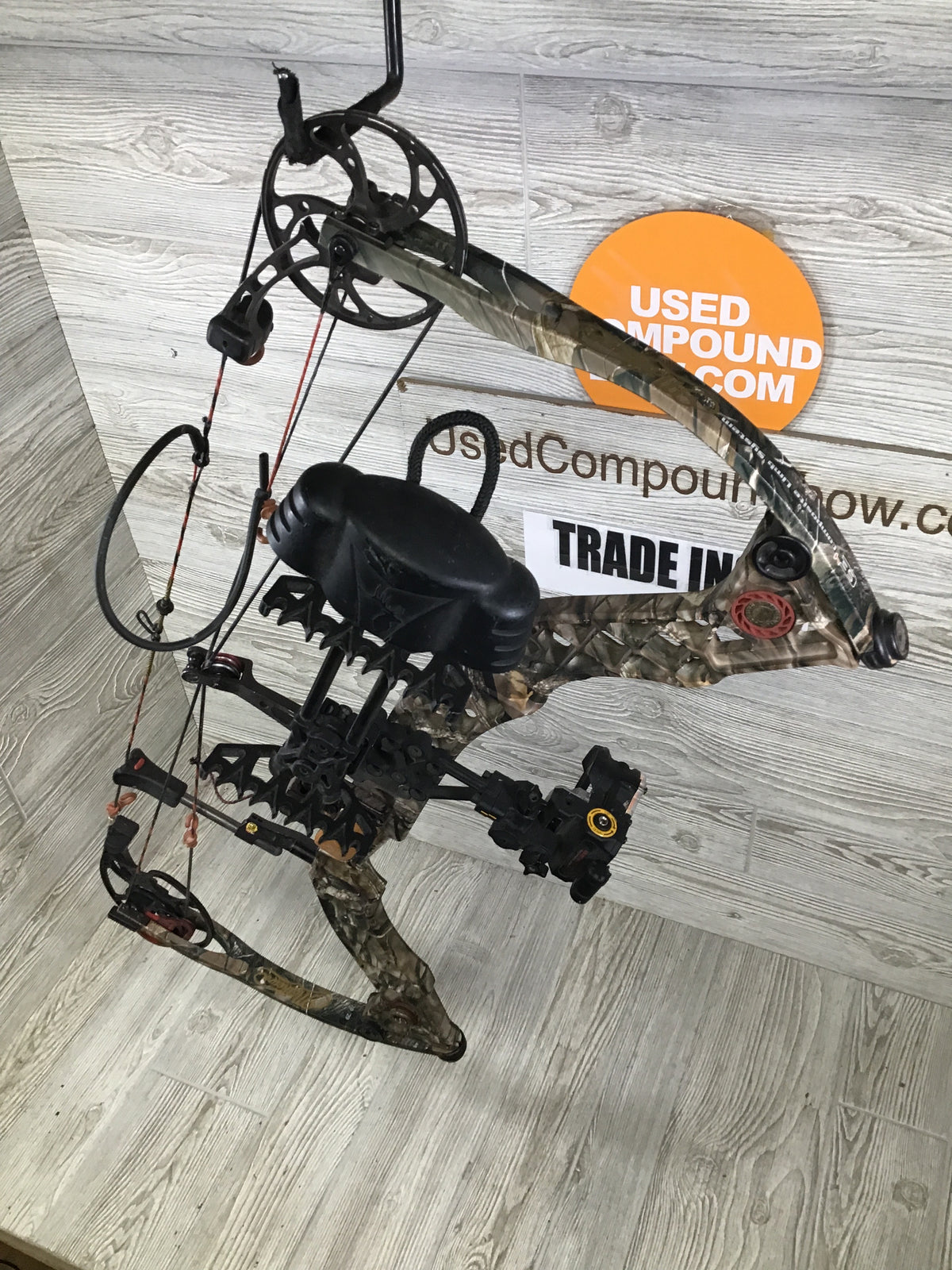 Used Mathews Z7 Right Hand 29" 70# Package