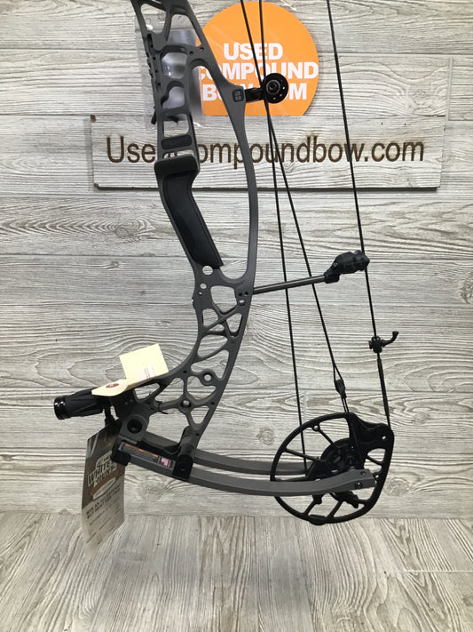 NEW Hoyt Alpha AX-2 29 Right Handed Tombstone 60-70#/25-30"