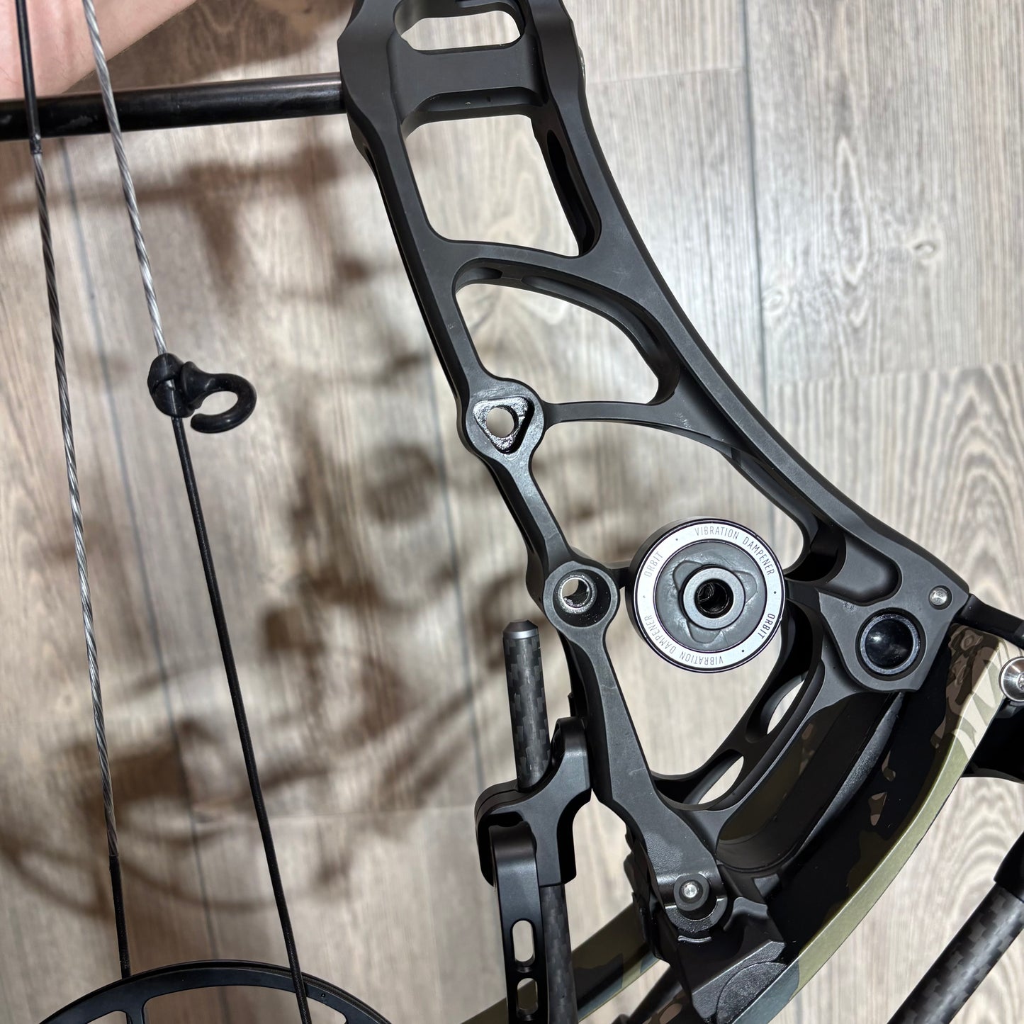 Used Bowtech Virtue Right Hand Black with Kuiu Limbs 60lb with SystmX strings + Bowtech Stand