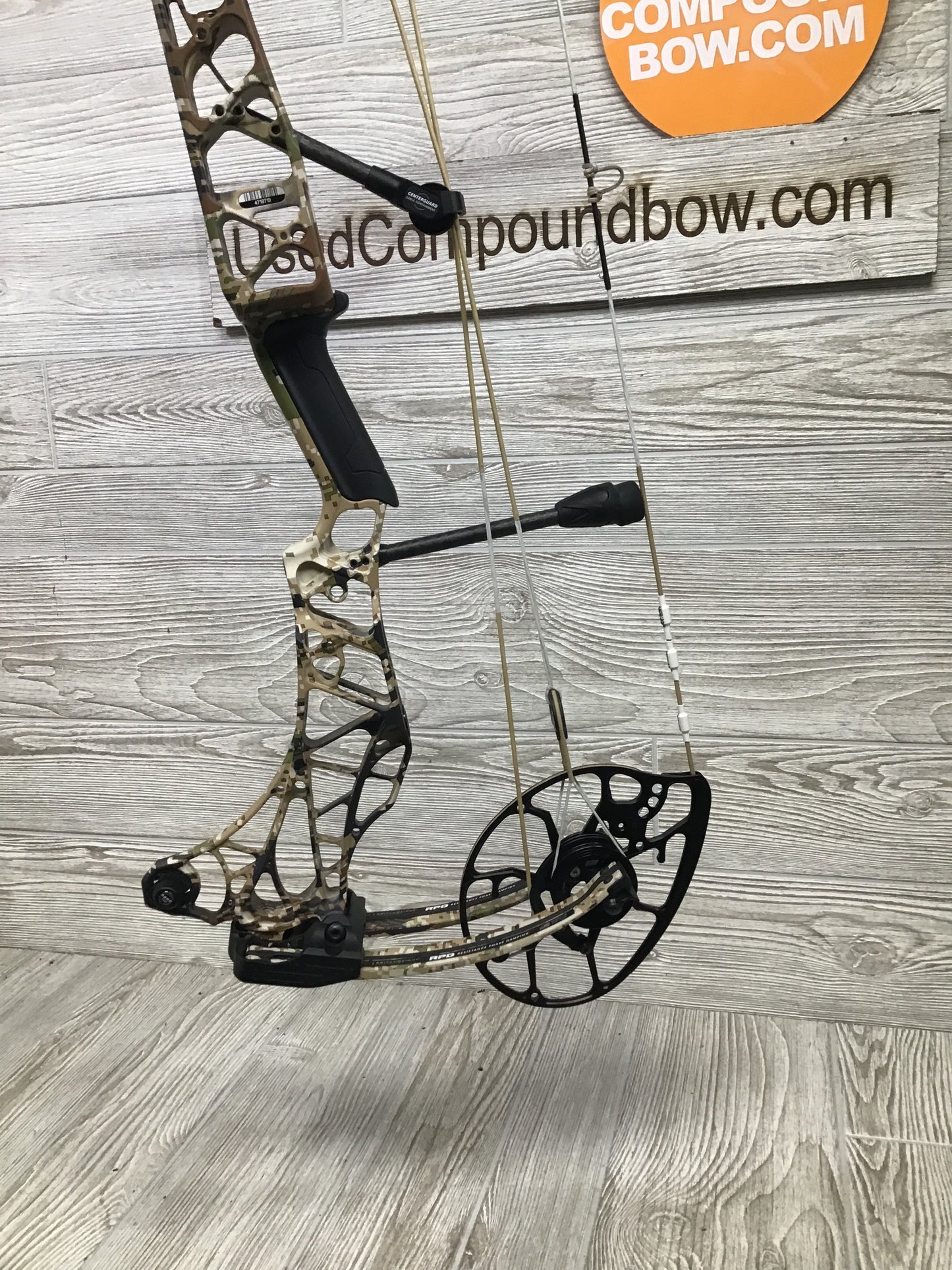 Used Mathews Lift 29.5 Left Handed Subalpine 29/70