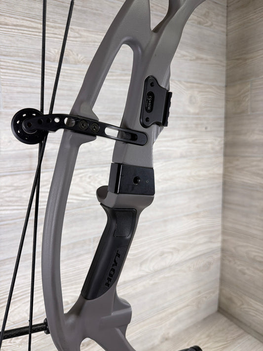 Used Hoyt RX-9 Right Handed 29" 60-70# Tombstone