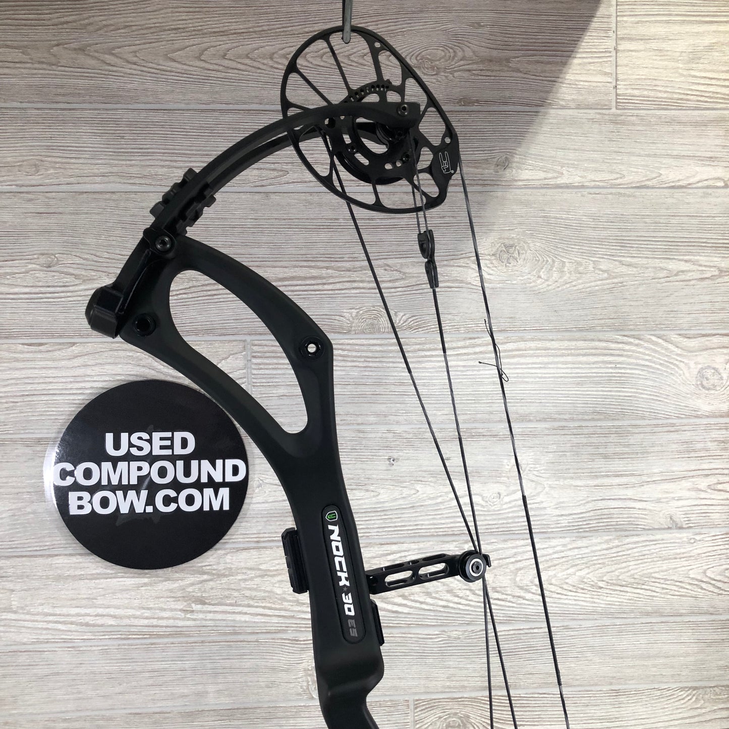 2024 PSE Nock 30 ES Right Hand Black 70lbs 27-31"