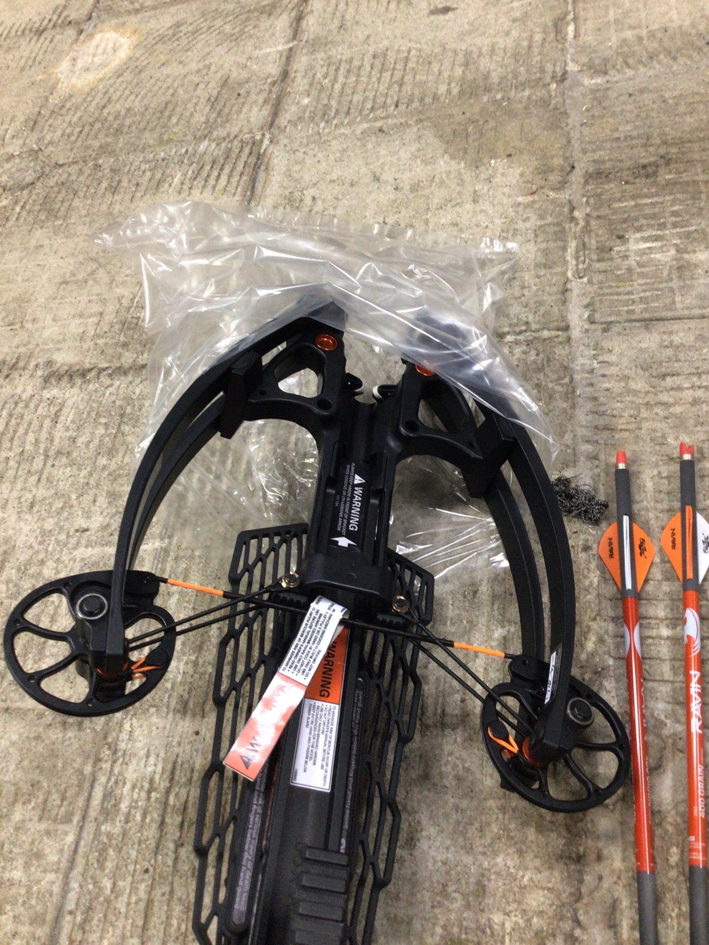 Used Ravin R5X Black Crossbow Package