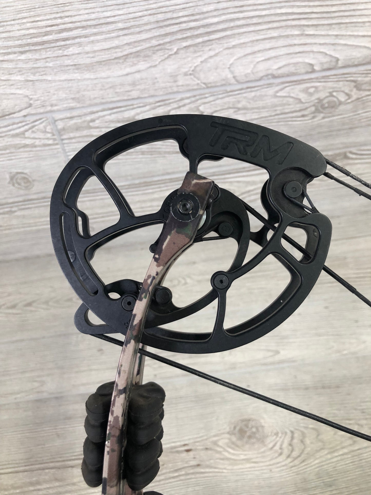 Prime Logic First Lite Camo RH 65lbs 28.5" Draw Bow
