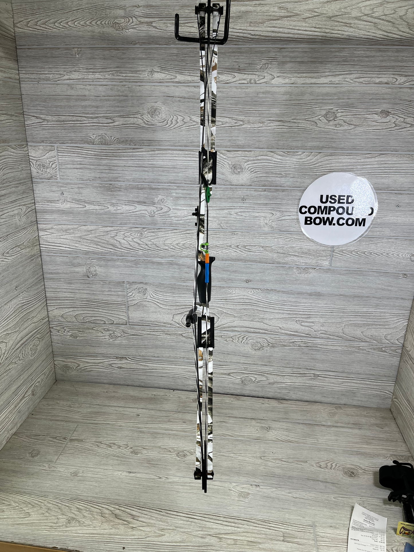 Genesis Left Handed bow Snow Camo