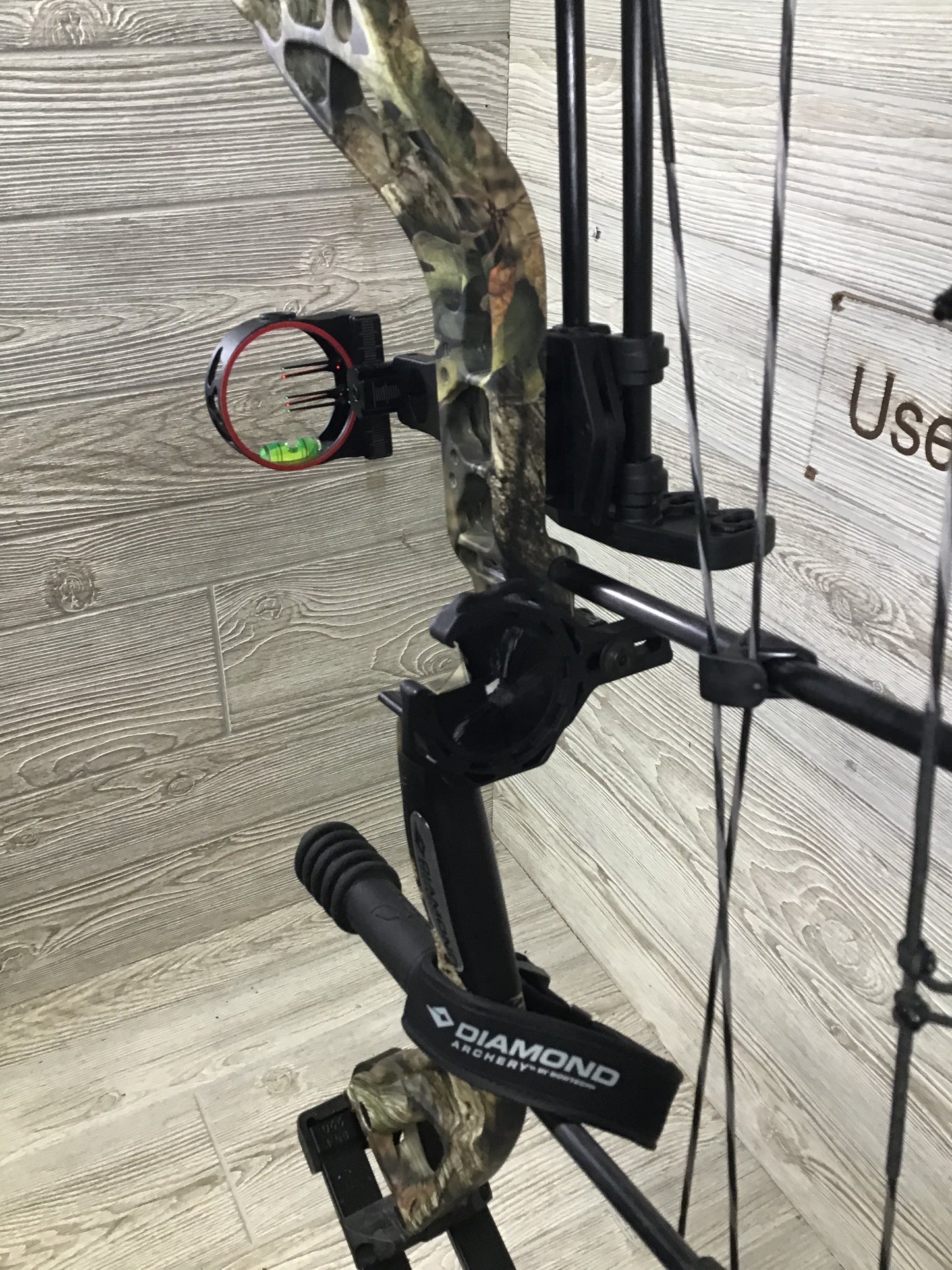 Diamond Alter RH Camo Bow Package