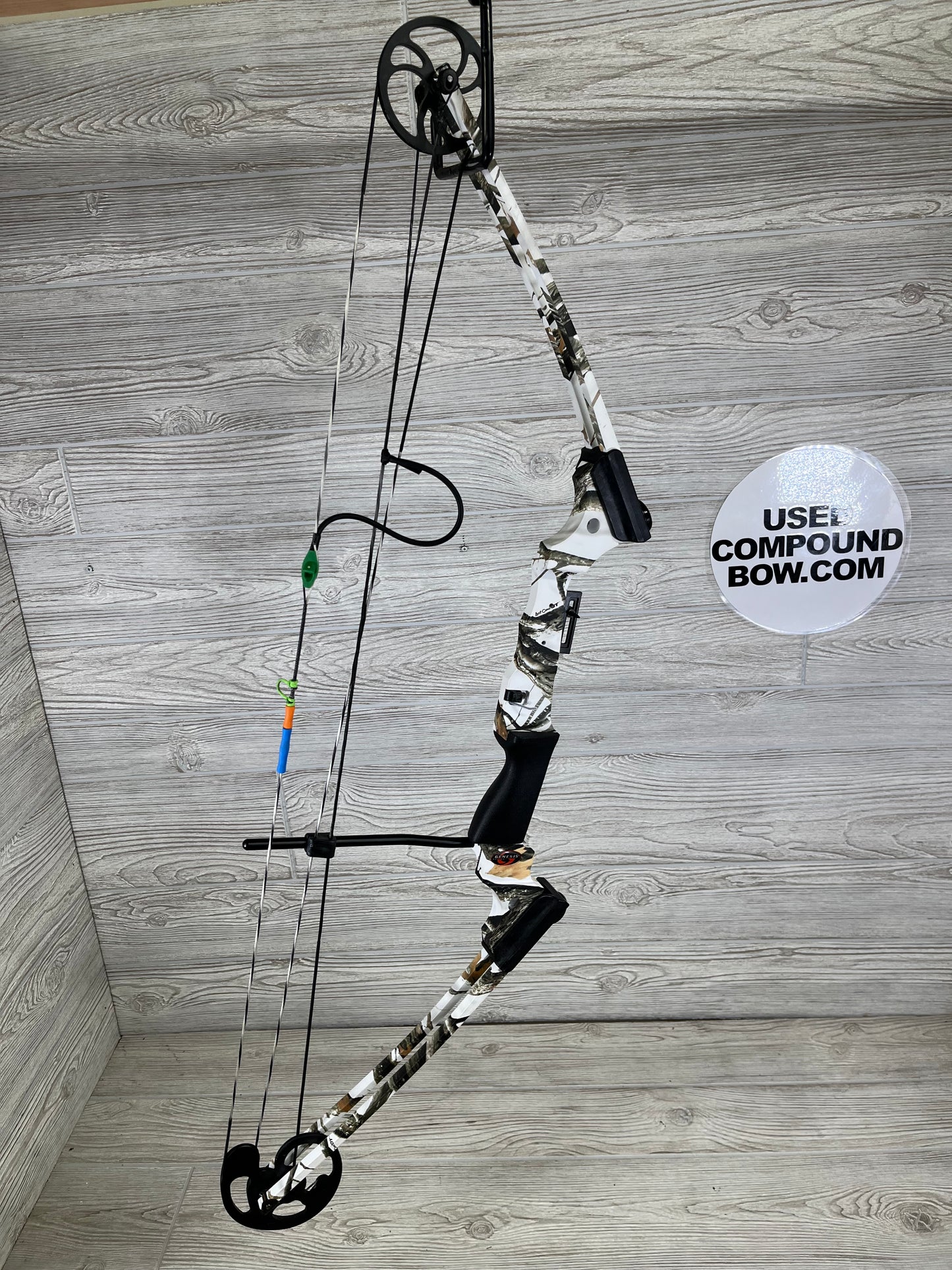 Genesis Left Handed bow Snow Camo