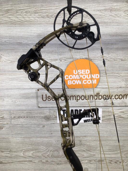 Bear Execute 30 RH 60-70lb 26"-30" Bottomlands Camo