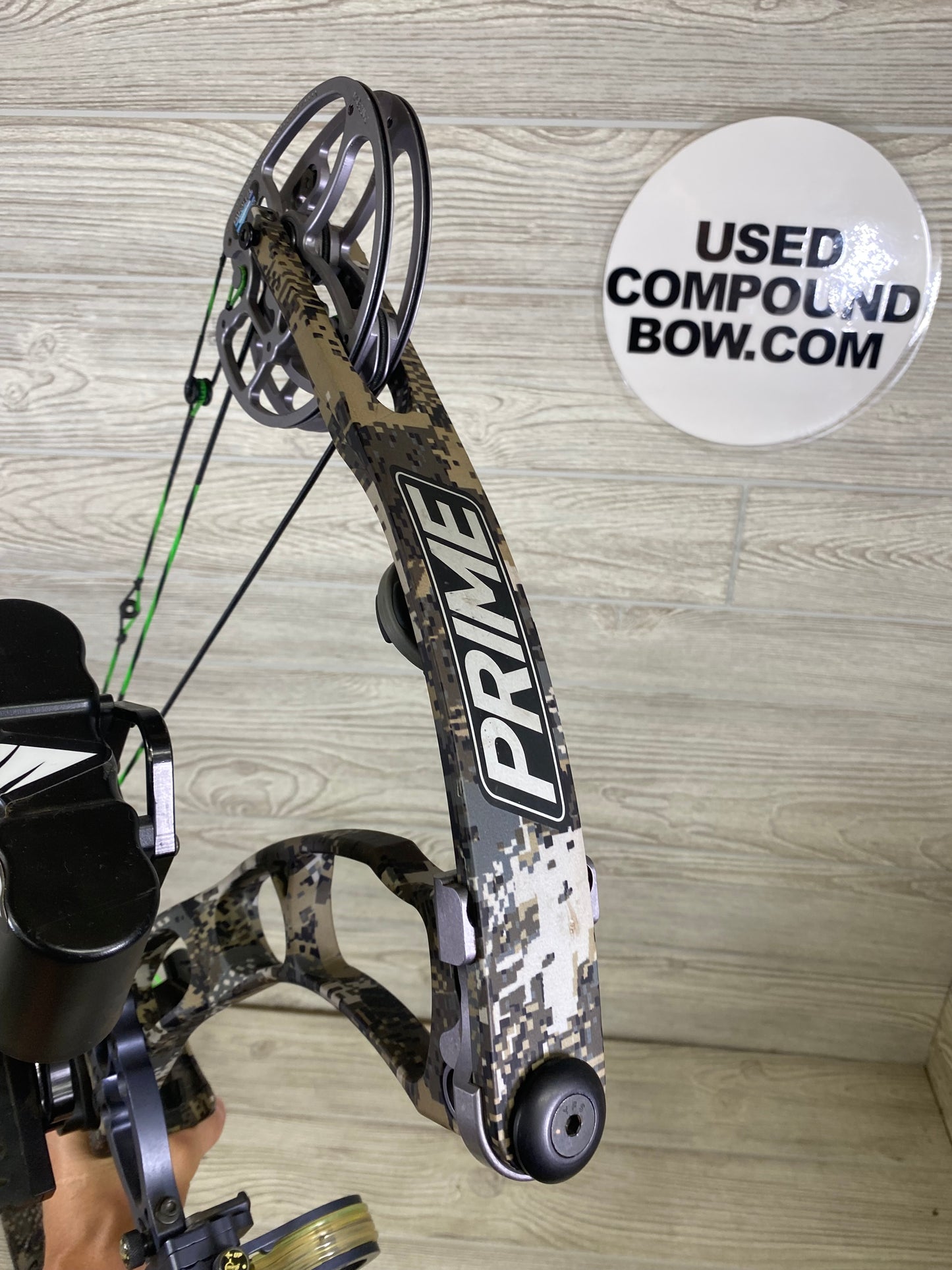 Used Prime Ion RH 28" 50-60# PKG