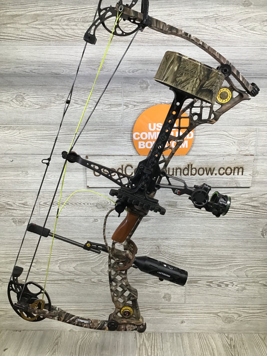 Used Mathews Z9 Right Handed 60-70lb 31.5" Hunting Pkg