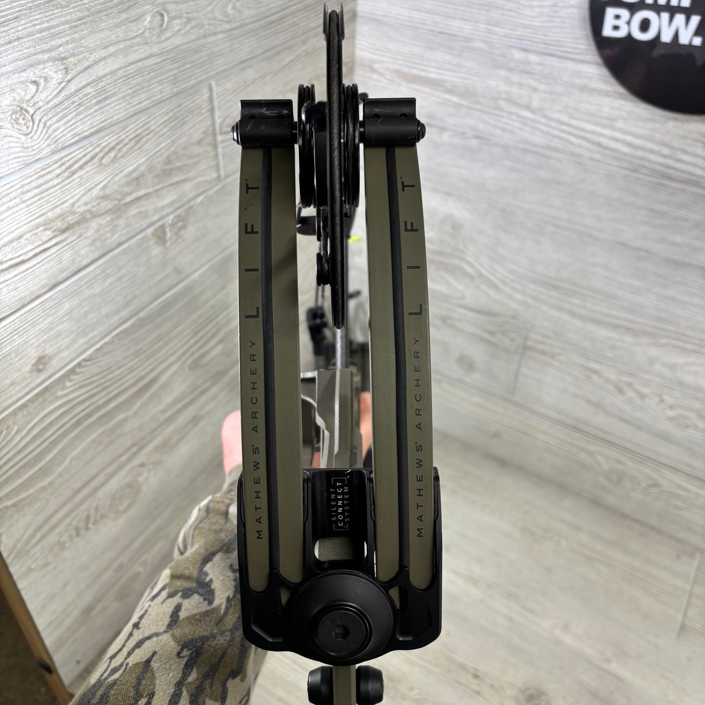 Used Mathews Lift 29.5 Green Ambush Left Handed