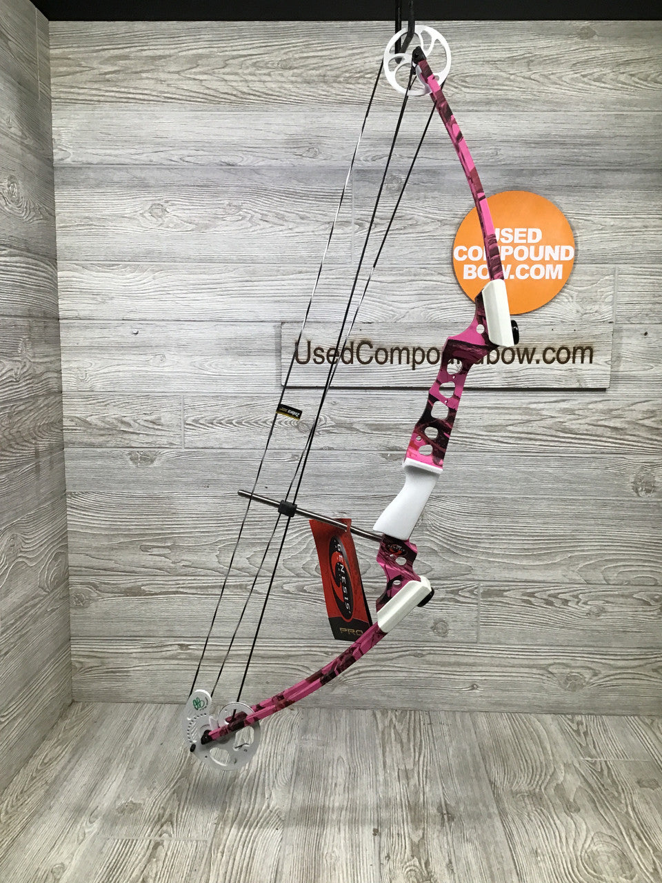 NEW Genesis PRO left handed bow Pink camo
