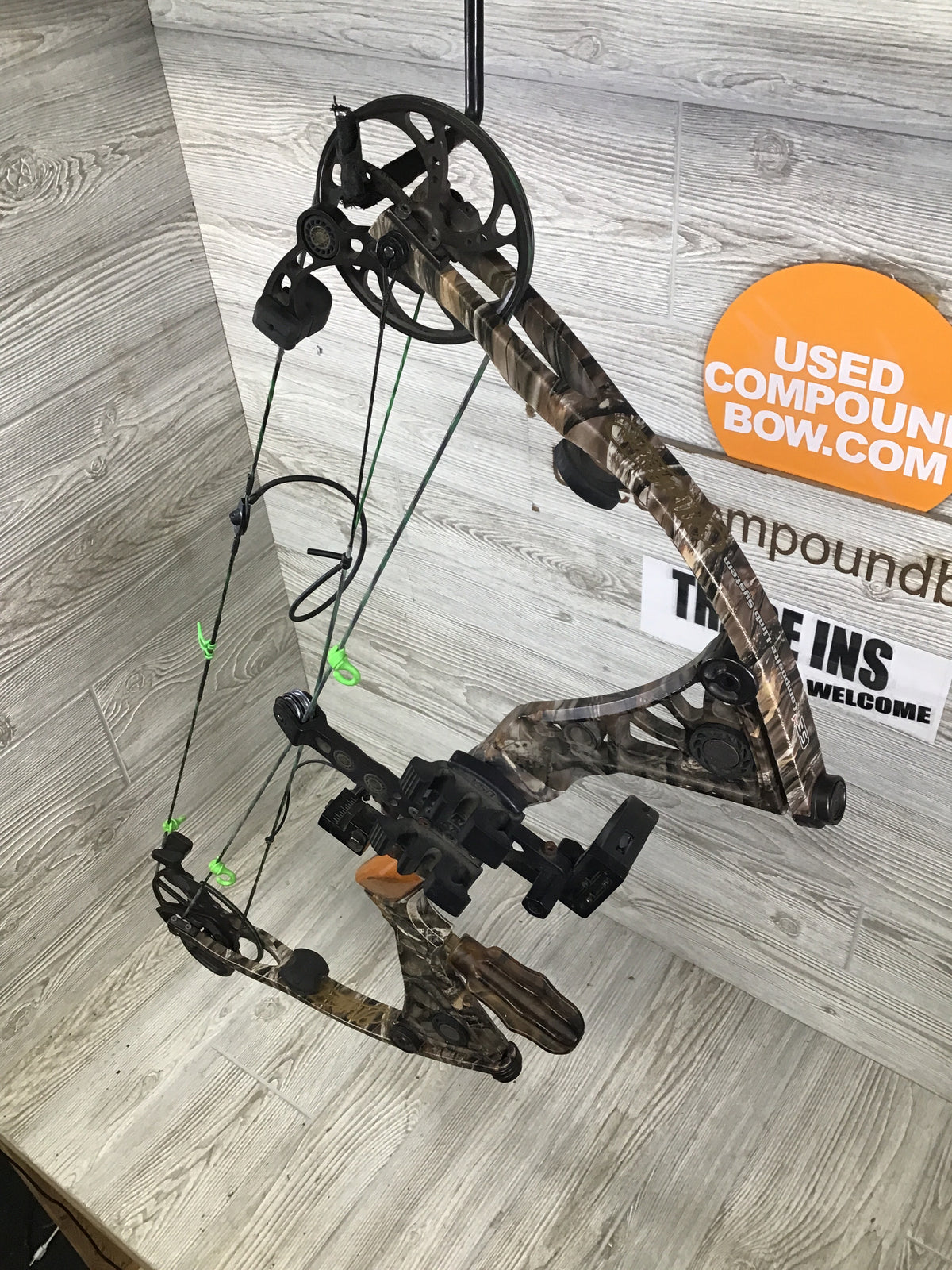 Mathews DXT right hand hunt ready package 60-70# 25"