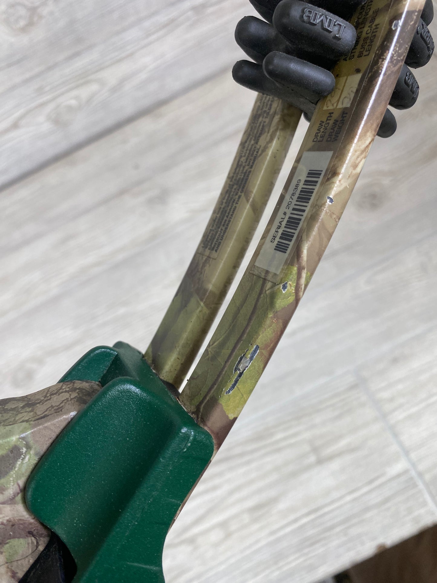 Bear Element RH 70# 29"