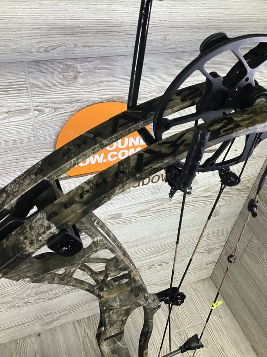 Used Hoyt Alpha AX-2 32 RH Realtree APX 70